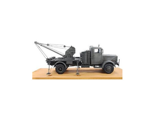 1 35 Kfz 100 ビュッシング Nag 3tクレーン車 By Afvクラブ ホビーリンク ジャパン