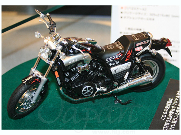 1 12 ヤマハ V Max セイバーパッケージ By 青島文化教材 ホビーリンク ジャパン 1 12 ヤマハ V Max セイバーパッケージ By 青島文化教材 ホビーリンク ジャパン