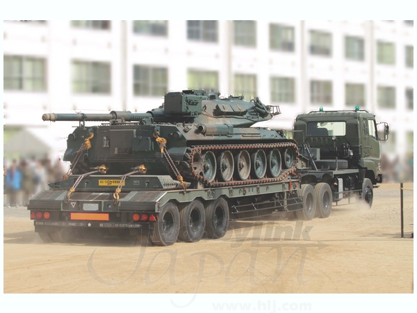 アオシマ 1/72 陸上自衛隊73式特大型セミトレーラー \