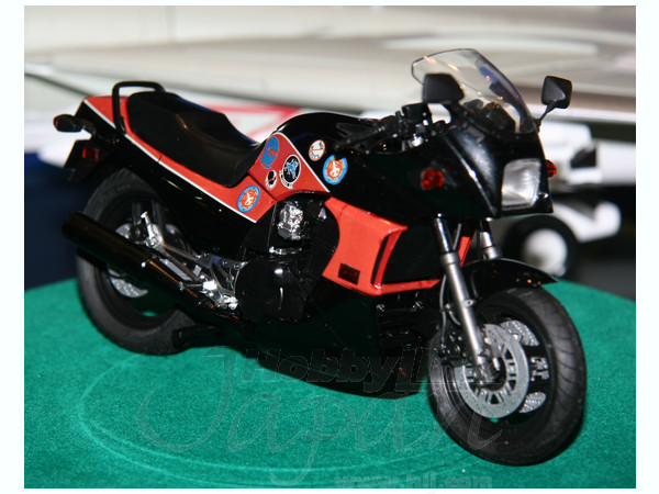 1 12 トップガン Gpz900r ニンジャ By 青島文化教材 ホビーリンク ジャパン 1 12 トップガン Gpz900r ニンジャ By 青島文化教材 ホビーリンク ジャパン
