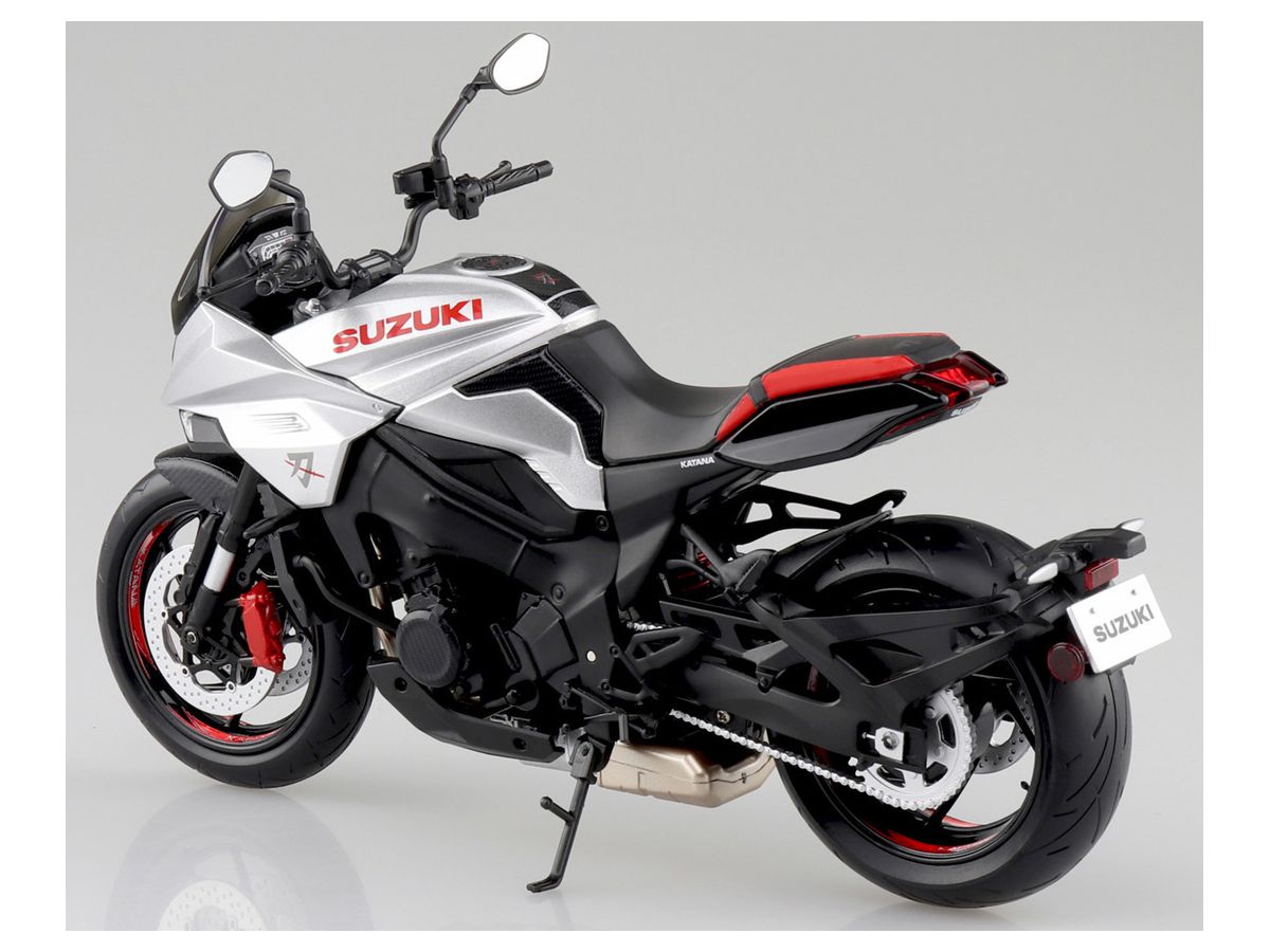【アオシマ】1/12 スズキ GSX-S1000S 刀 フルオープション仕様 2019年 シルバーの完成バイクモデル