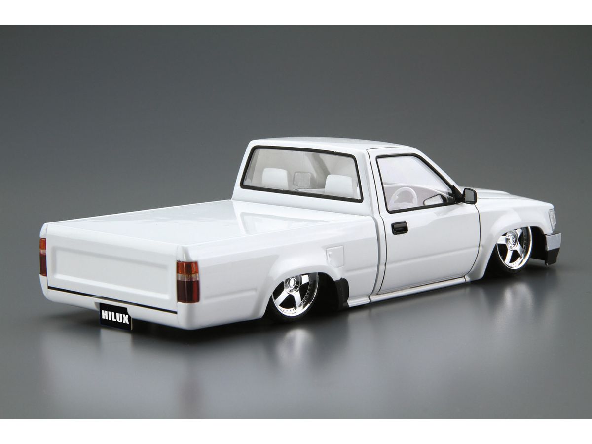 1/24 RN80 ハイラックス カスタム '95 (トヨタ) | HLJ.co.jp