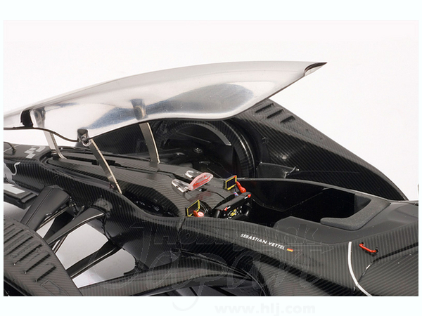 1/18 レッドブル X2010 プロトタイプ | HLJ.co.jp