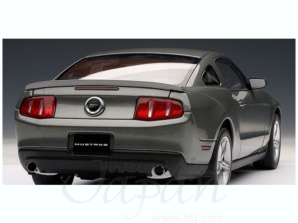 1/18 フォード マスタング GT 2010 (グレーメタリック) | HLJ.co.jp