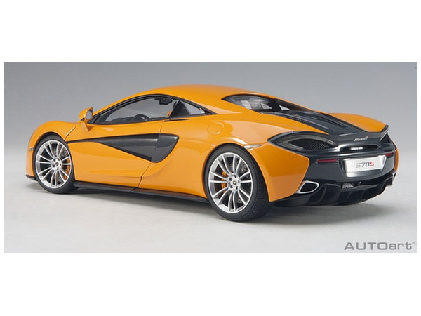1/18 マクラーレン570 AUTOart 1/18 マクラーレン 570S （グリーン) 76042 | AUTOart