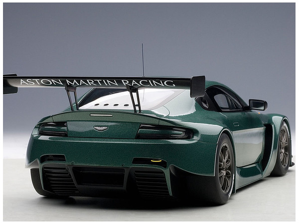 1/18 アストンマーチン V12 ヴァンテージ GT3 2013 1/18 アストンマーチン V12 ヴァンテージ GT3 2013