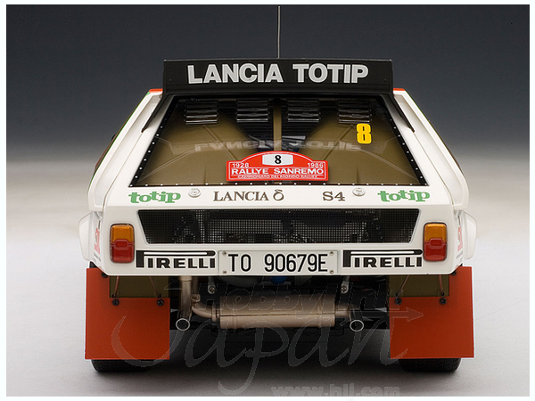 1/18 ランチア デルタ S4 1986 #8 サンレモラリー | HLJ.co.jp