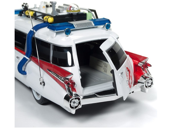 1/18 ゴーストバスターズ Ecto-1 1959 キャディラック 救急車 | HLJ.co.jp