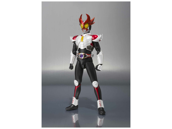 S.H. フィギュアーツ 仮面ライダーアギト シャイニングフォーム | HLJ