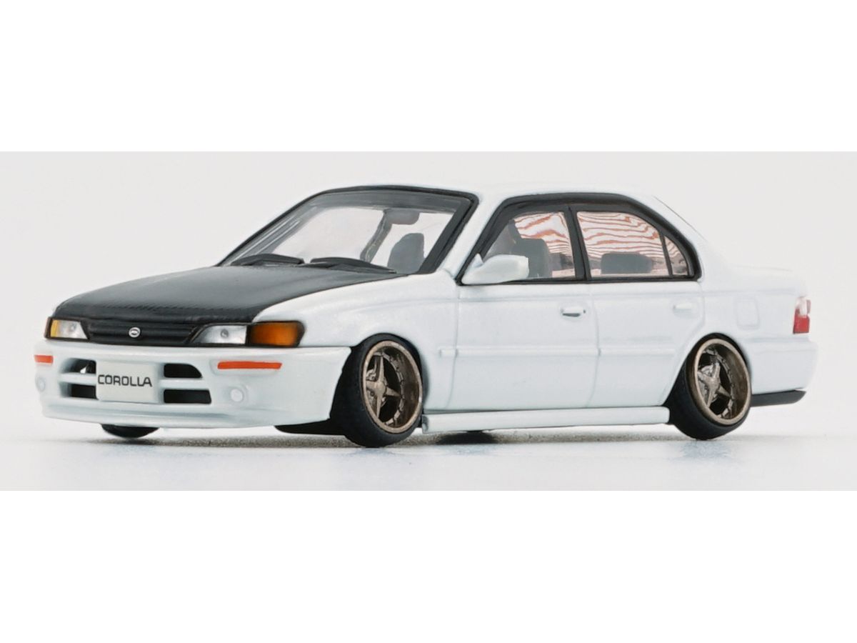 1/64 トヨタ カローラ 1996 AE100 パールホワイト/カーボンボンネット 