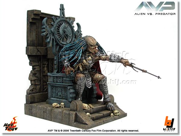 エルダープレデター ON THRONE スタチュー | HLJ.co.jp