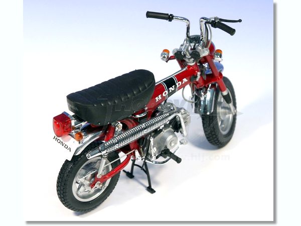 1/10 エブロ ダックスホンダ ST50 1969 DAX HONDA 赤 Amazon | EBBRO エブロ 110 DAX HONDA ST50 1969 ホンダ