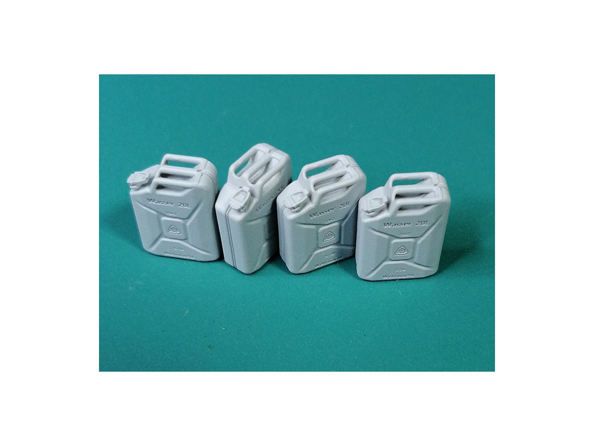 1/35 WW ドイツ飲料水用ジェリカンセット | HLJ.co.jp