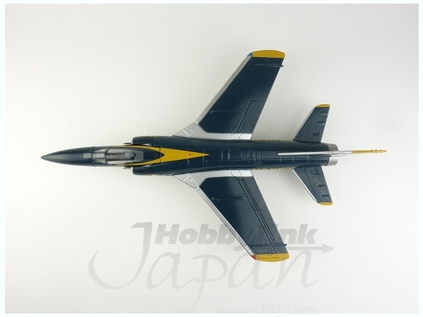 ■即決ファルコン 1/72【F11F-1 タイガー ブルーエンジェルス＃4 ブルーエンジェルスのグラマン・タイガー: プラモデルによる航空模型博物館