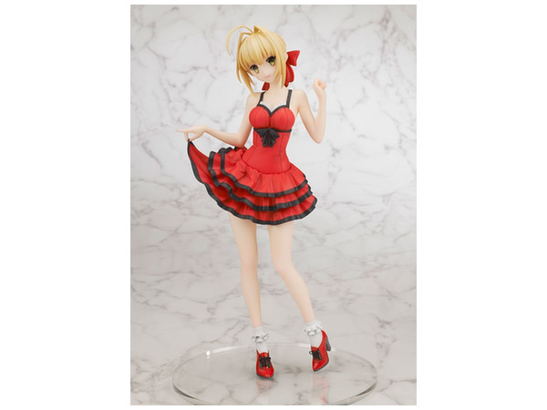 Fate/EXTRA CCC: セイバー 深紅の現代衣装 | HLJ.co.jp