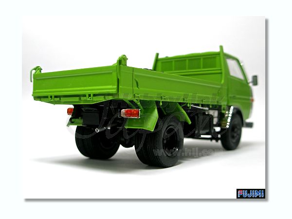 1/32 ダイハツ デルタ 2t ダンプ仕様 | HLJ.co.jp