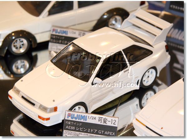 フジミ AE86レビン1/24スケール製作済みプラモデル 1/24 AE86 レビン