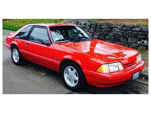 マスタング　レッド マスタング レッド系（赤）の中古車を探すなら【グーネット】