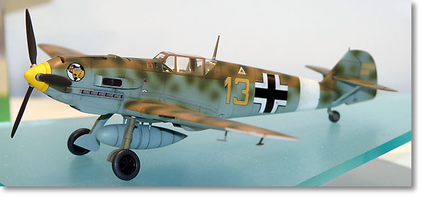 戦闘機 Messerschmitt Bf109E-4/7 EMIL4/7 1/48 塗装済み完成品。 Tamiya Messerschmitt Bf 109 E-4⁄7 Trop Fighter Plane :