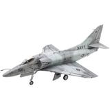 A-4E スカイホーク 1986トップガン 1/48 A-4E スカイホーク トップガン | HLJ.co.jp