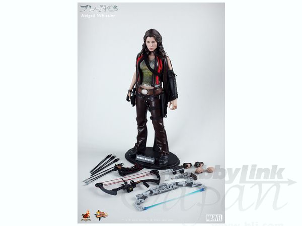 現状品 『ブレイド３』１／６スケールフィギュア　アビゲイル・ウィスラー Amazon.co.jp: ムービー・マスターピース ブレイド3 1/6スケール