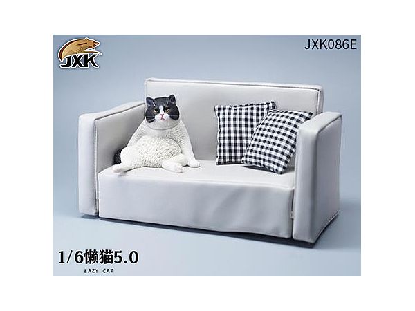 1/6 スコ座り猫 E　＆　ソファー（黒＆白）JXK086E 1/6 スコ座り猫 E & ソファー (黒 & 白) | HLJ.co.jp
