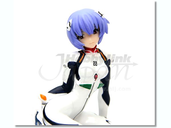 ヤングエース #011 w/綾波レイ Ver.2 フィギュア | HLJ.co.jp