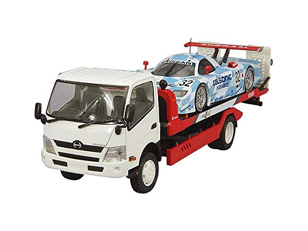 ミニカー HINO DUTRO KYOKUTO FLATOP Zero II 1/43 HINO KYOKUTO FLATOP ZERO II (ホワイト) ＋日産 R390 GT1 | HLJ