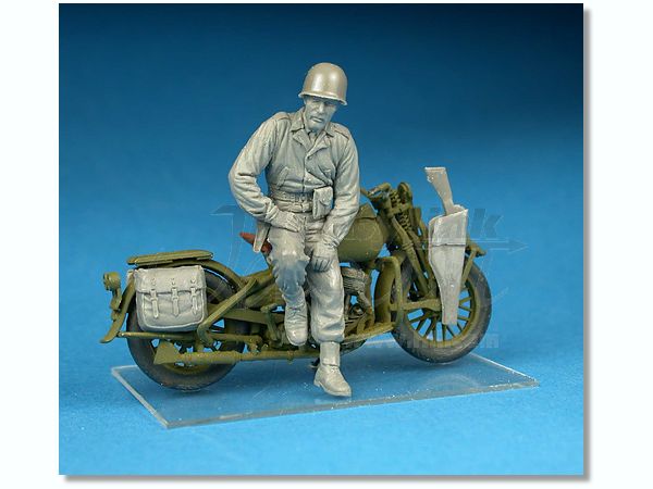 【完成品】ミニアート 1/35 アメリカ陸軍憲兵隊セット ジオラマ台座付 1/35 アメリカ陸軍憲兵隊セット | HLJ.co.jp