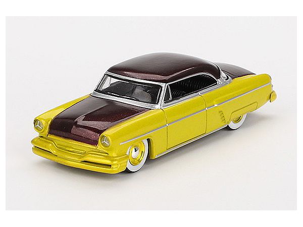 1/64 リンカーン カプリ ホットロッド 1954 ライムイエロー (左