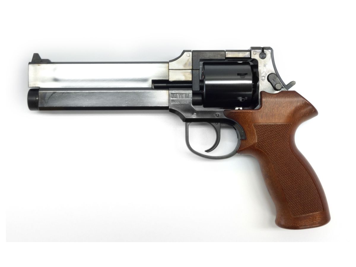 マルシンマテバリボルバー　Xカートリッジ仕様　木製グリップ仕様 マテバ リボルバー Xカートリッジ 木製グリップ マルシン工業