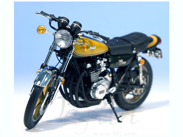 Kawasaki Z1 900 イエロー　1/12スケール　ミニチャンプス Kawasaki Z1 900 イエロー1/12スケールミニチャンプス