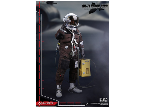 DAMTOYS SR-71 フライトテストエンジニア タイプ ホットトイズ