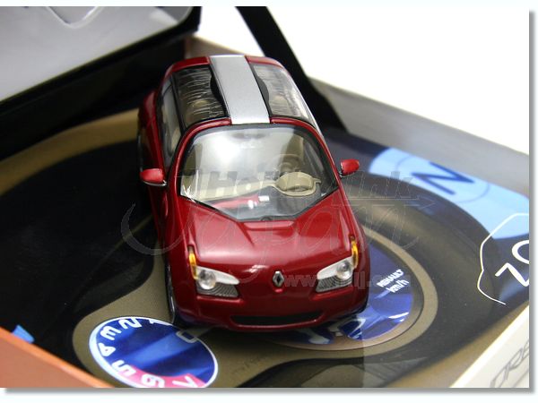 RENAULT ルノー Zoe 1/43 ミニカー OPO 10 - Car 1:43 Norev compatible with Renault 16 (R16