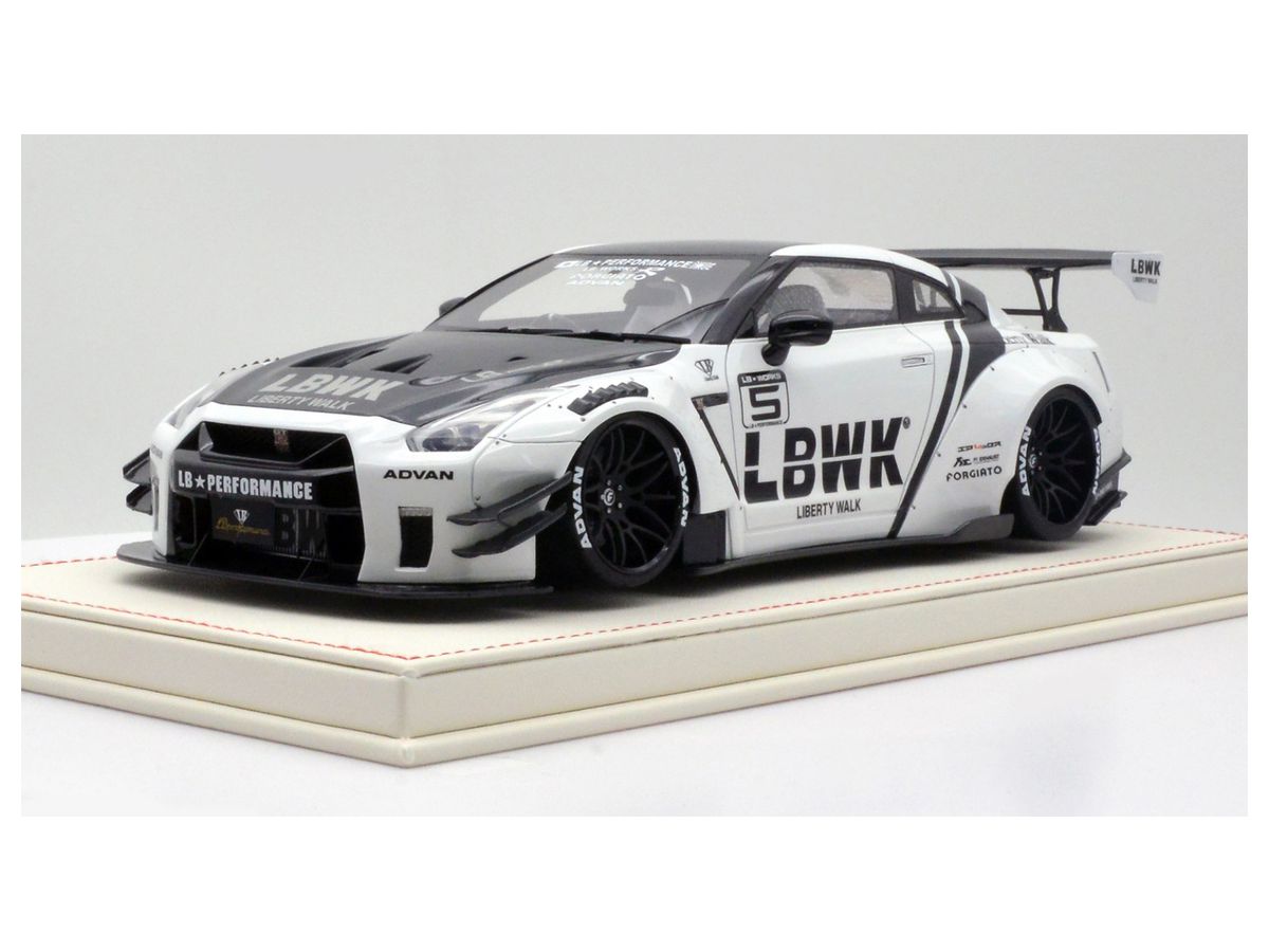 1/18 LB-WORKS 日産 GT-R R35 V2.0 LBWK White | HLJ.co.jp