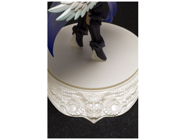 1/8 七つの大罪 新約・邪神像 ルシファー PVC | HLJ.co.jp