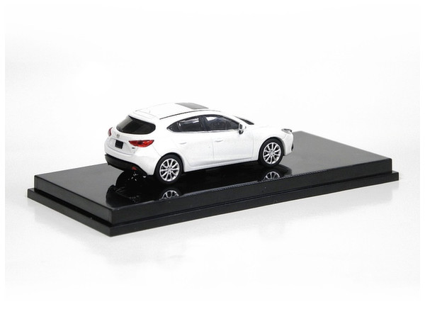 1/64 MAZDA AXELA SPORT (2014) スノーフレイクホワイトパールマイカ