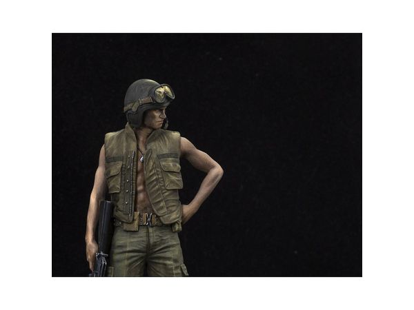 プラモデル　1/16 現用 アメリカ軍戦車乗員 指揮官 レジンキャストキット [BS1605] 1/16 現用 アメリカ軍戦車乗員 指揮官 | HLJ.co.jp
