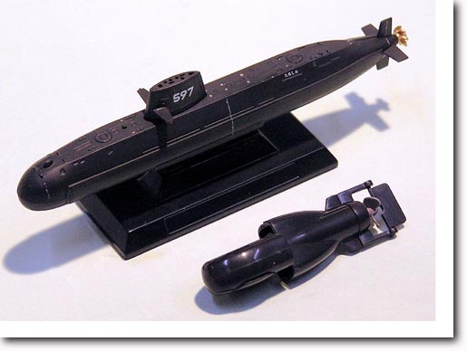 1/700 海自潜水艦おやしお型 たかしお | HLJ.co.jp