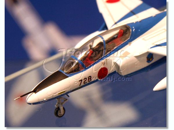 1/100 T-4 ブルーインパルス 塗装済み半完成キット | HLJ.co.jp
