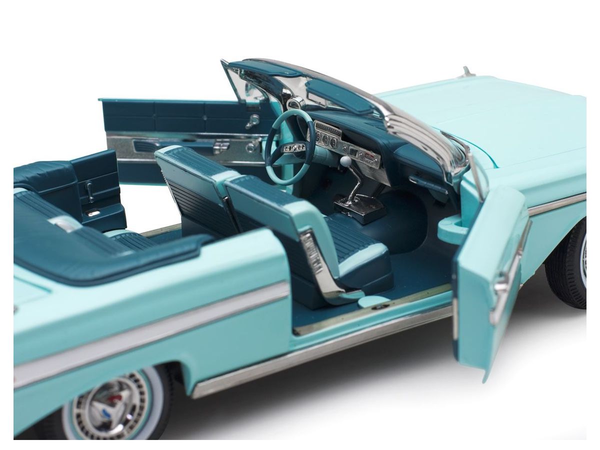1958 シボレー インパラ ミントグリーン 1/18 アメリカングラフィティー 1958 シボレー インパラ ミントグリーン 1/18 アメリカン