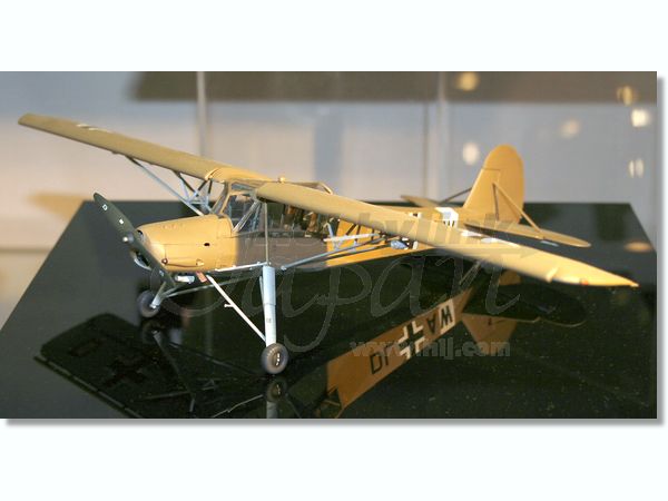1/48 フィーゼラ Fi15C シュトルヒ | HLJ.co.jp