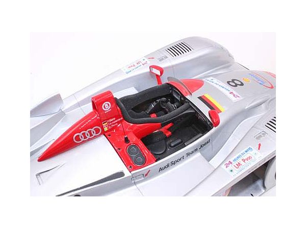 1/18 アウディ R8 No.8 2000 ル・マン ウィナー | HLJ.co.jp