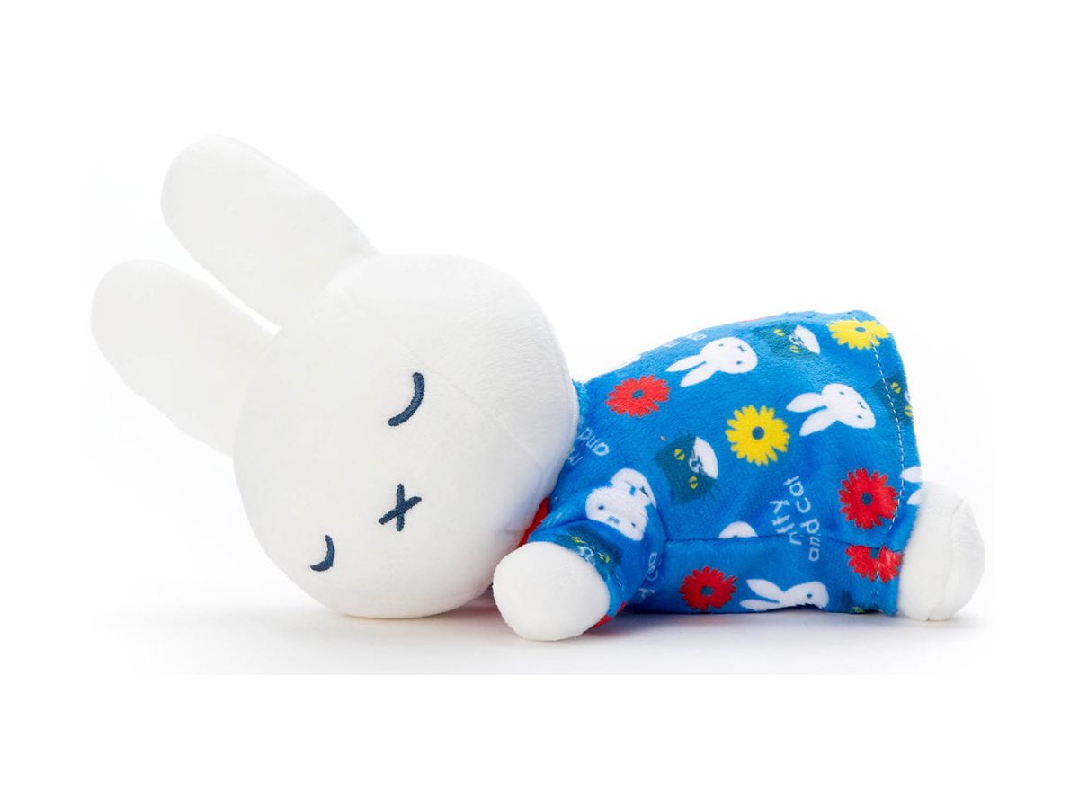 【最終値下げ】ミッフィー　すやすやフレンド　miffy and cat Amazon.co.jp: ブルーナ MIFFY & ANIMALS すやすやフレンド