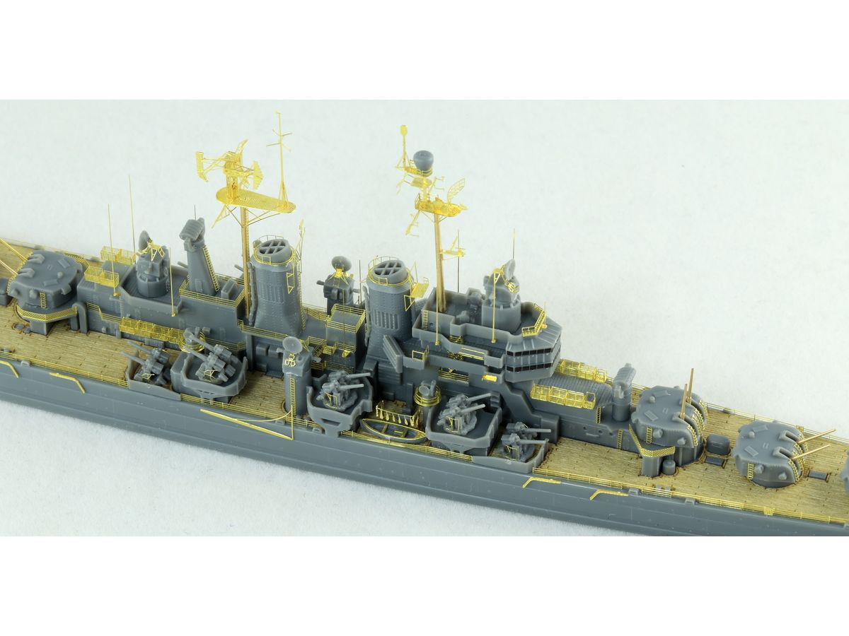 1/700 米海軍 軽巡洋艦 USS ウースター CL144 デラックス版 HLJ.co.jp