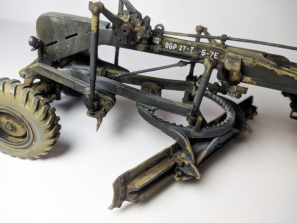 1/35 米 CAT12Eモーターグレーダー オープンキャブ フルキット | HLJ.co.jp