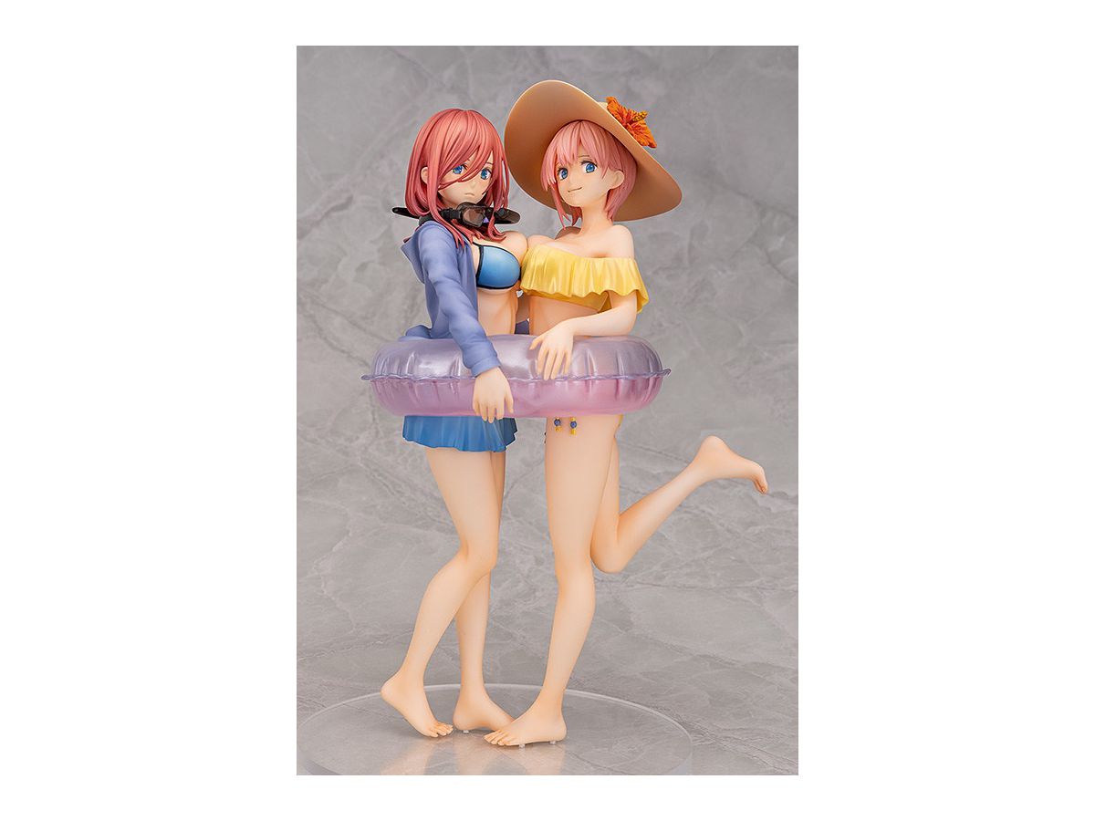 1/7 五等分の花嫁: 中野一花&中野三玖 PVC | HLJ.co.jp