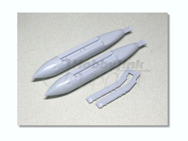 1/32 F-14 トムキャット用 燃料タンクとパイロン | HLJ.co.jp