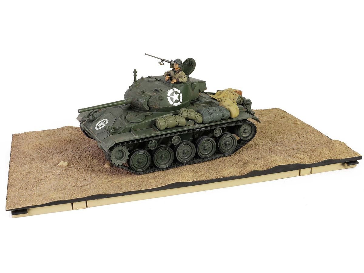 1/32 アメリカ軍 M24軽戦車 チャーフィー 1945年3月 ラインブルグ 完成